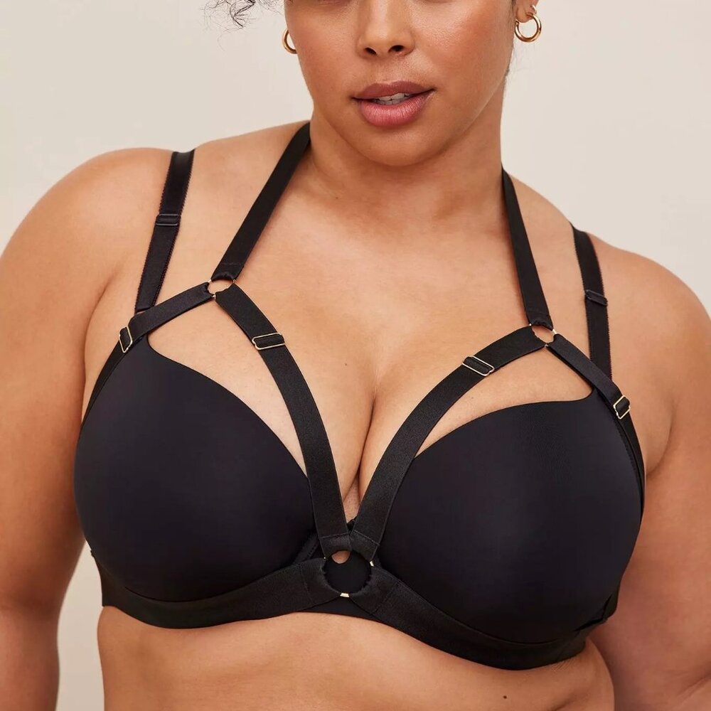 Torrid Strappy Halter Neck Harness Size 1/2 NWT